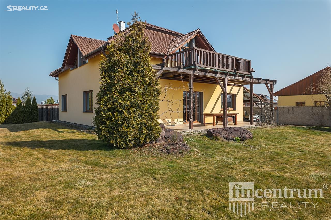 Prodej  rodinného domu 257 m², pozemek 1 351 m², Otvice, okres Chomutov