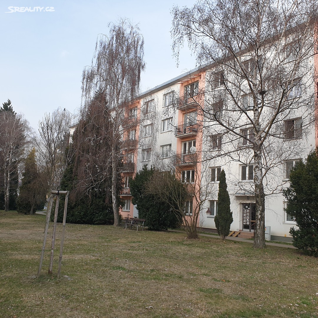Pronájem bytu 2+1 50 m², Nádražní, Šternberk