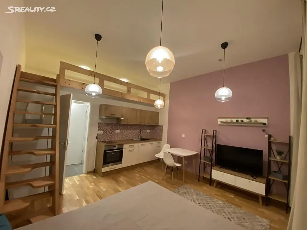 Pronájem bytu 1+kk 30 m², Legerova, Praha 2 - Nové Město