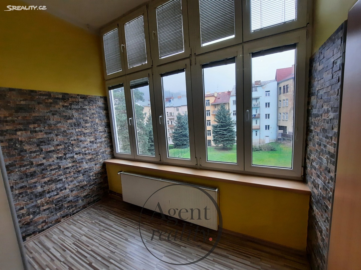 Pronájem bytu 2+1 63 m², Nerudova, Děčín - Děčín I-Děčín