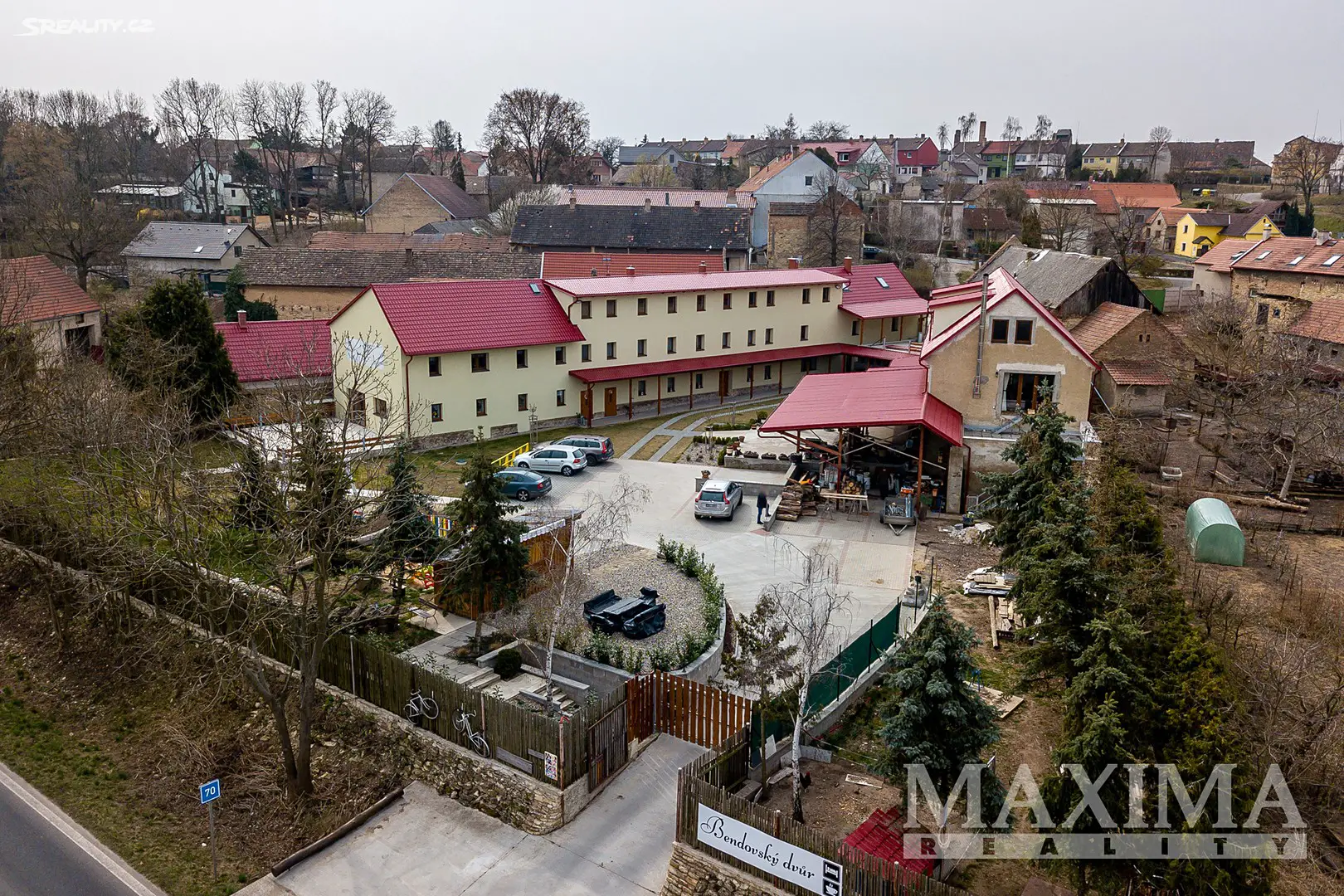 Prodej  rodinného domu 611 m², pozemek 2 000 m², Dušníky, okres Litoměřice