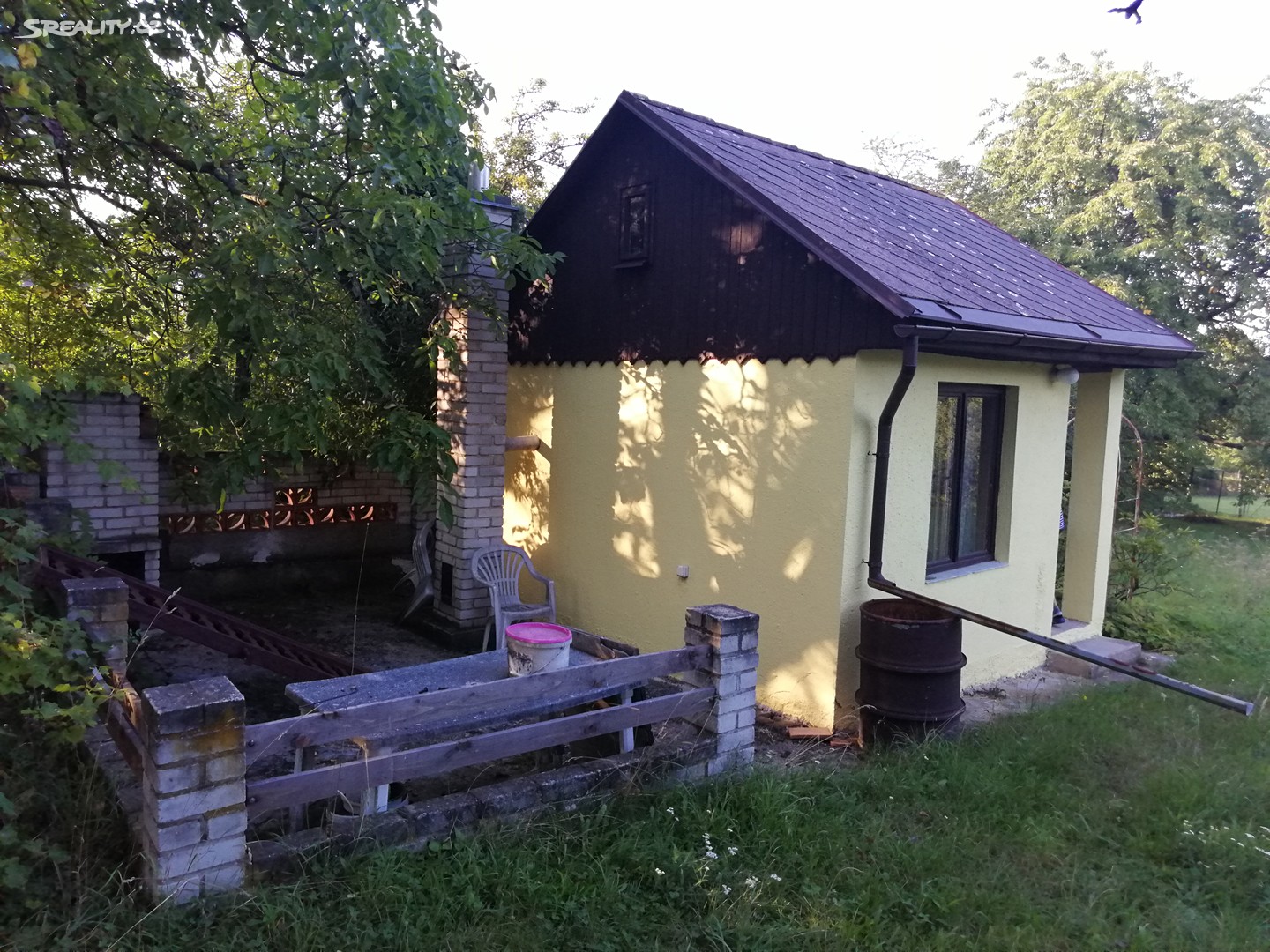 Prodej  stavebního pozemku 1 293 m², Nad Kaštany, Libušín
