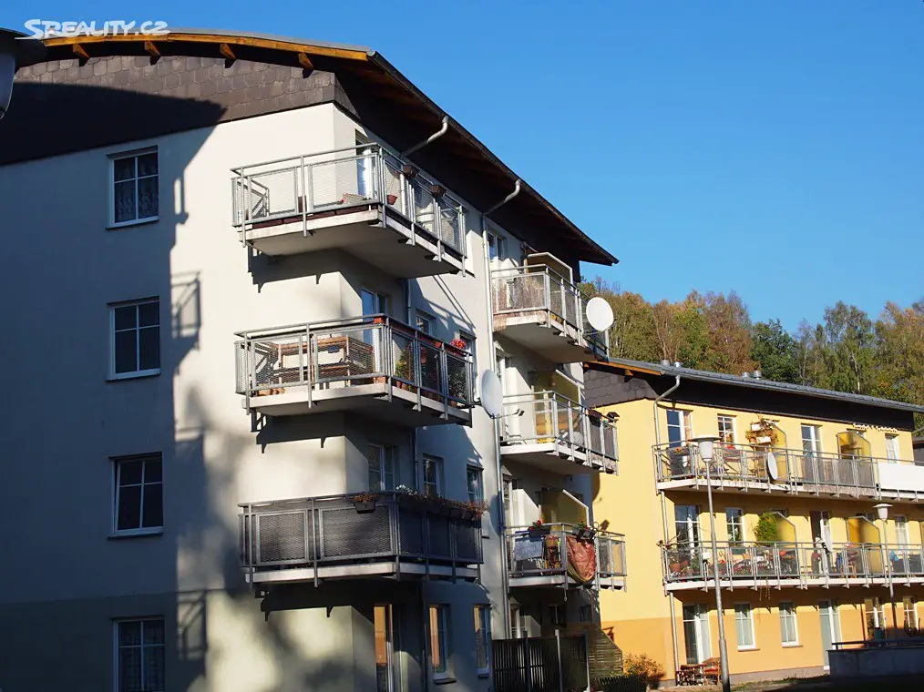 Pronájem bytu 2+1 58 m², Sluneční stráň, Liberec - Liberec XV-Starý Harcov