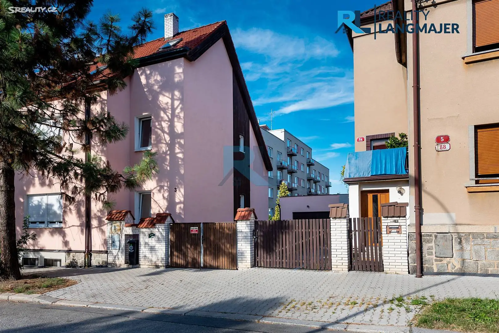 Pronájem bytu 2+1 69 m² (Mezonet), U Cvičiště, Plzeň - Doubravka
