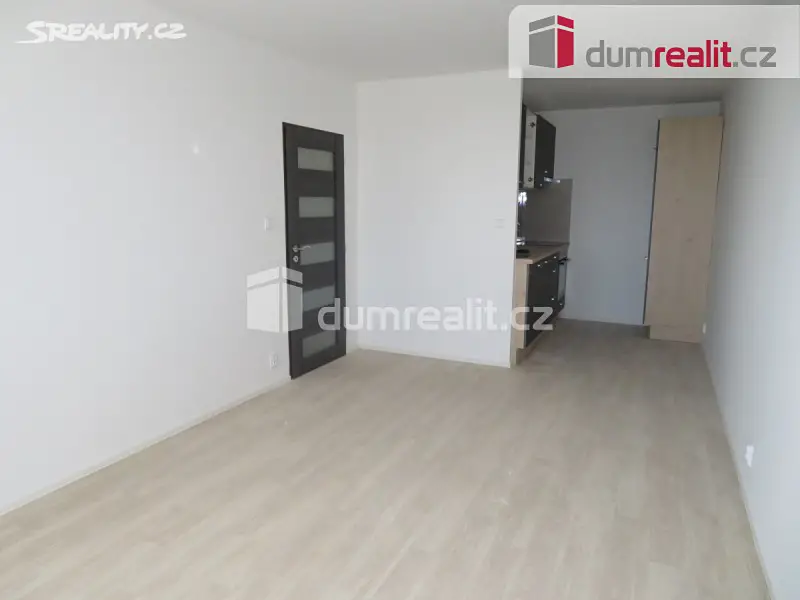 Pronájem bytu 2+kk 43 m², Boloňská, Praha 10 - Horní Měcholupy