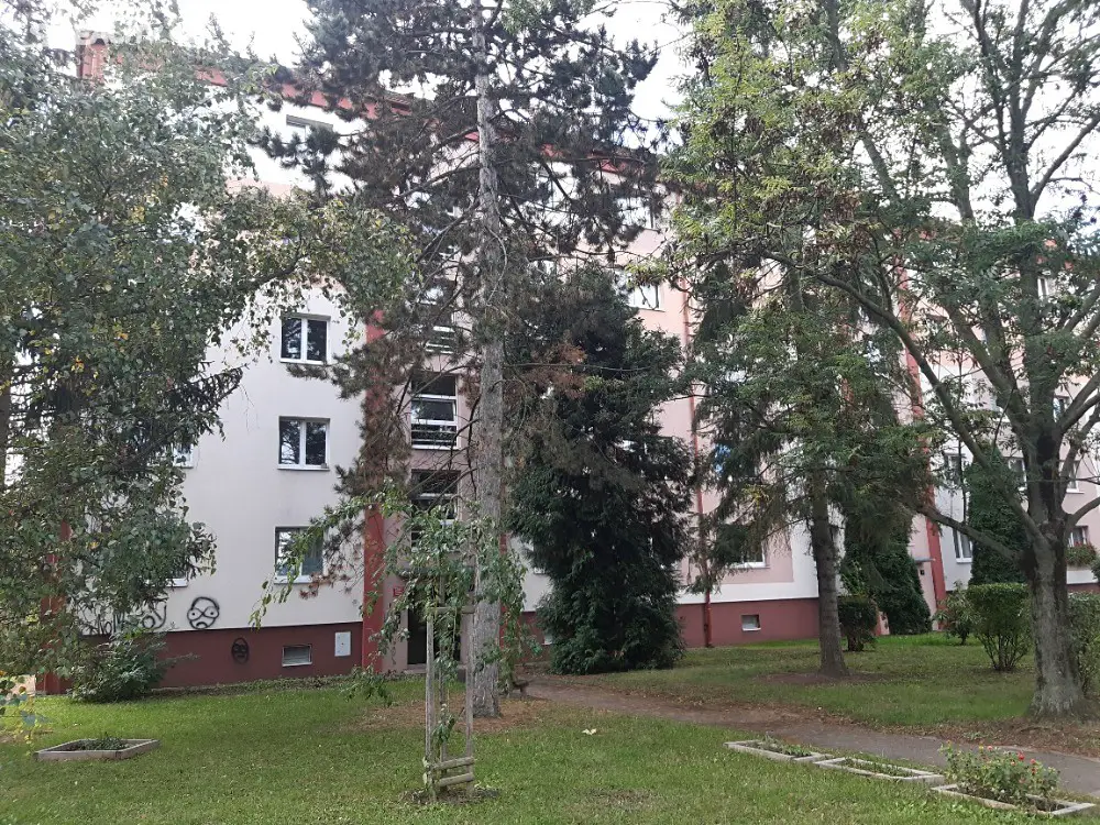 Pronájem bytu 2+kk 36 m², V úžlabině, Praha 10 - Strašnice