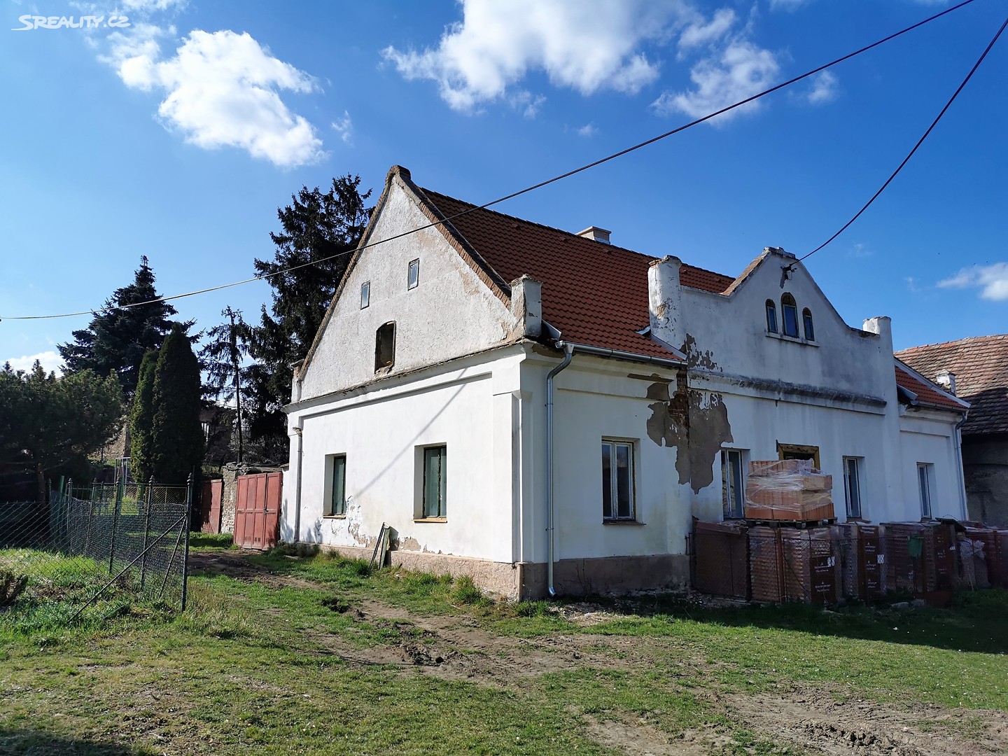 Prodej  rodinného domu 220 m², pozemek 427 m², Břežany I - Chocenice, okres Kolín