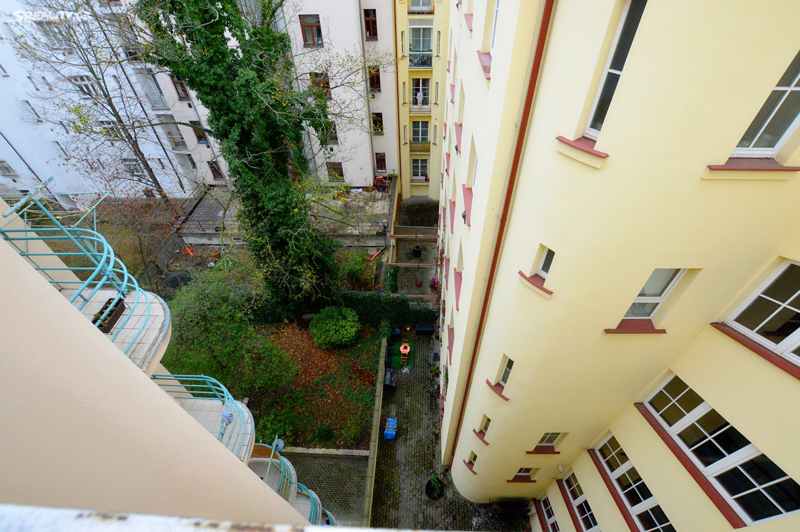 Pronájem bytu 2+kk 81 m², Domažlická, Praha - Žižkov