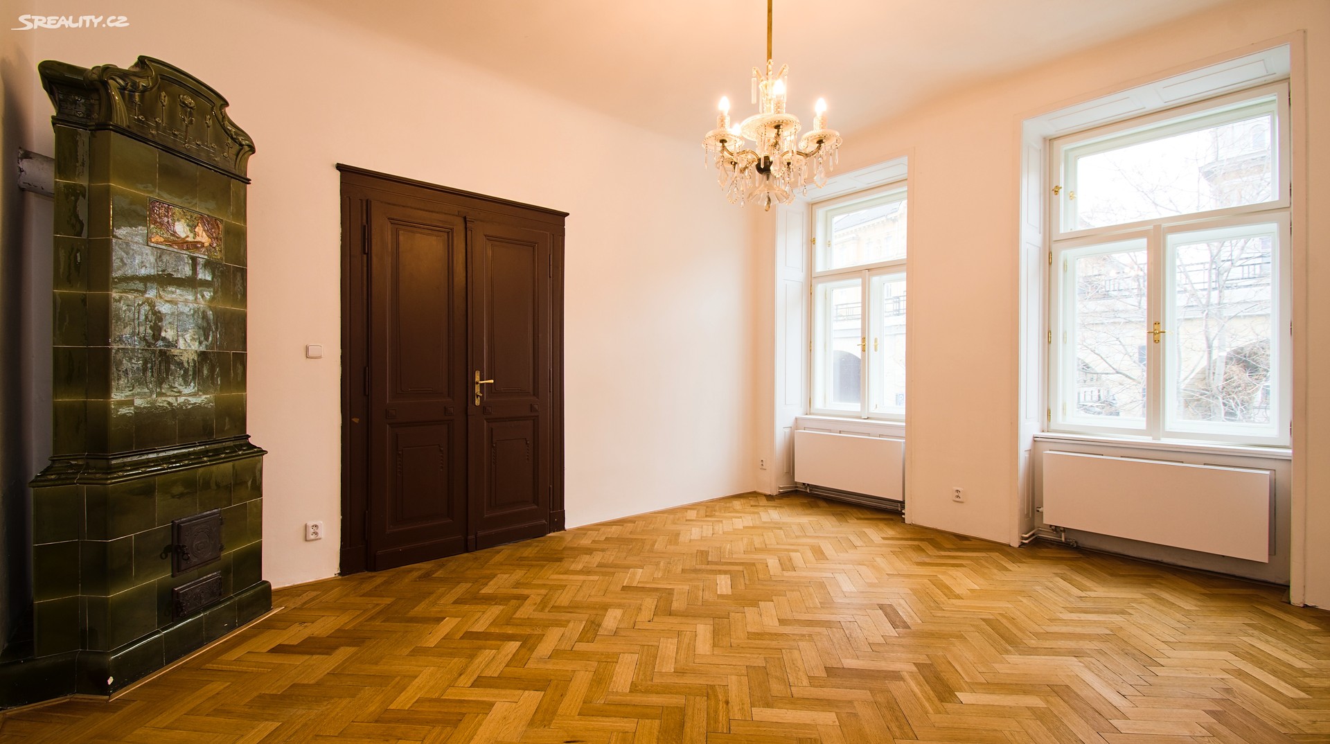 Pronájem bytu 4+1 125 m², Prvního pluku, Praha 8 - Karlín