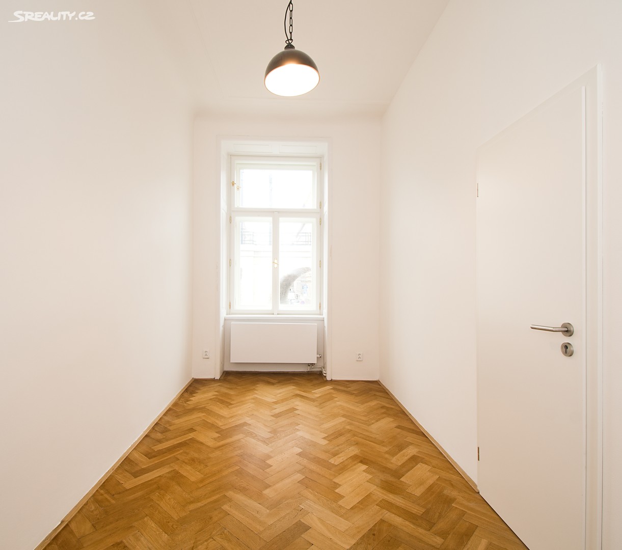 Pronájem bytu 4+1 125 m², Prvního pluku, Praha 8 - Karlín
