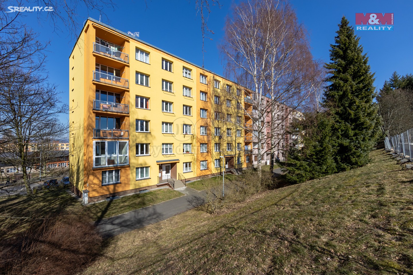 Prodej bytu 3+1 66 m², Slavíčkova, Sokolov