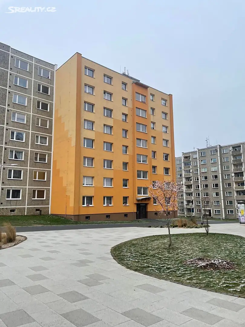 Pronájem bytu 2+1 62 m², Spartakiádní, Sokolov