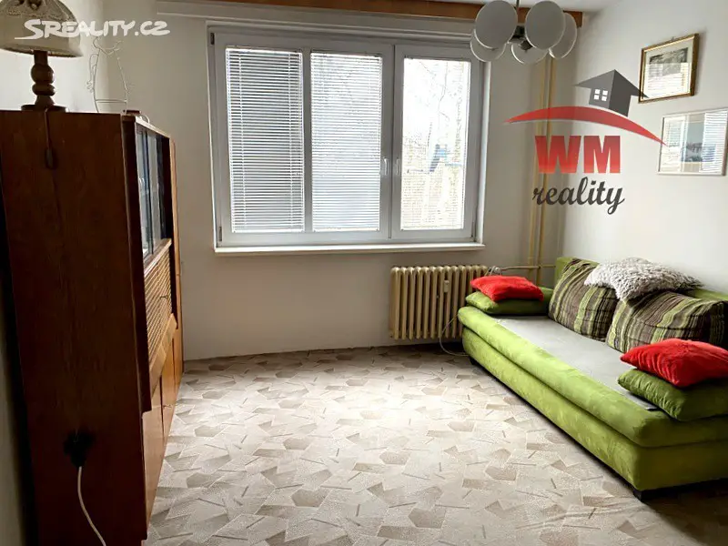 Prodej bytu 1+1 35 m², Plešivecká, Karlovy Vary - Rybáře