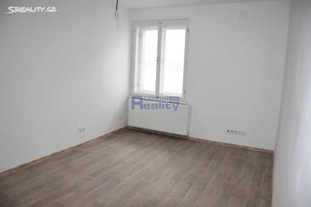 Prodej bytu 2+1 90 m², Staňkova, Pardubice - Zelené Předměstí