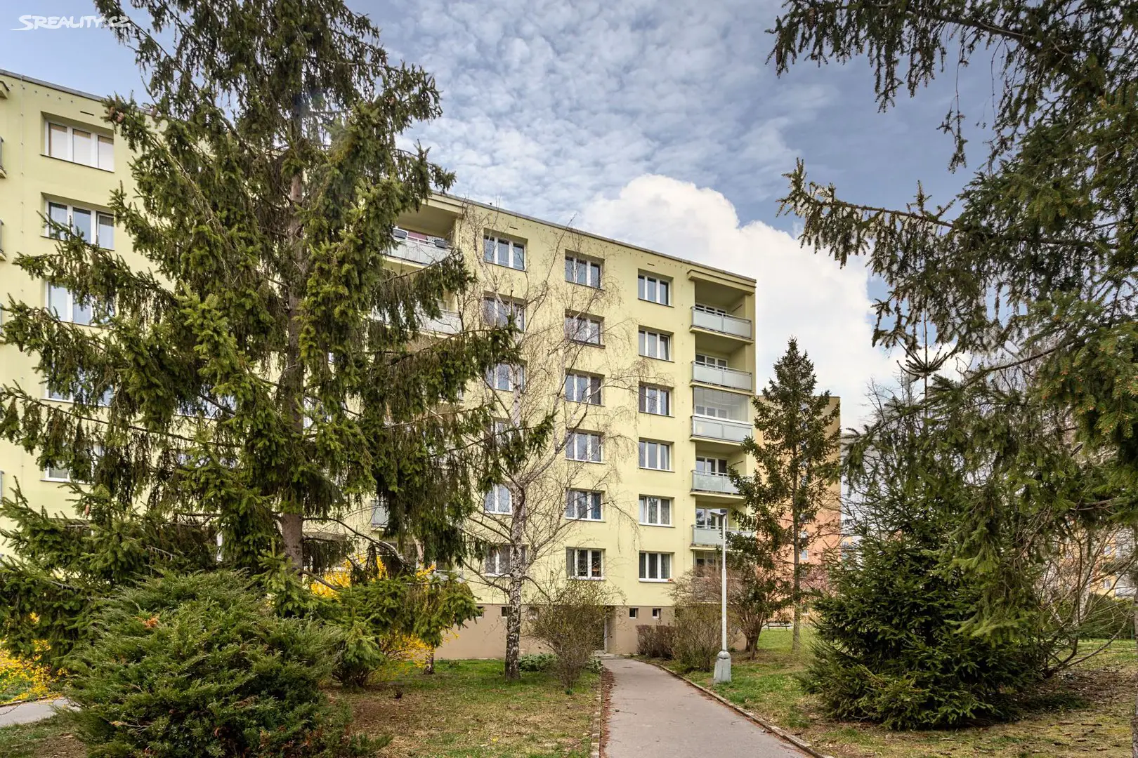 Prodej bytu 2+1 60 m², Zvolská, Praha 4 - Kamýk