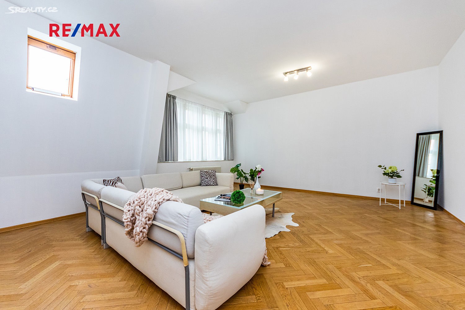 Prodej bytu 3+1 109 m² (Mezonet), Valentinská, Praha 1 - Josefov