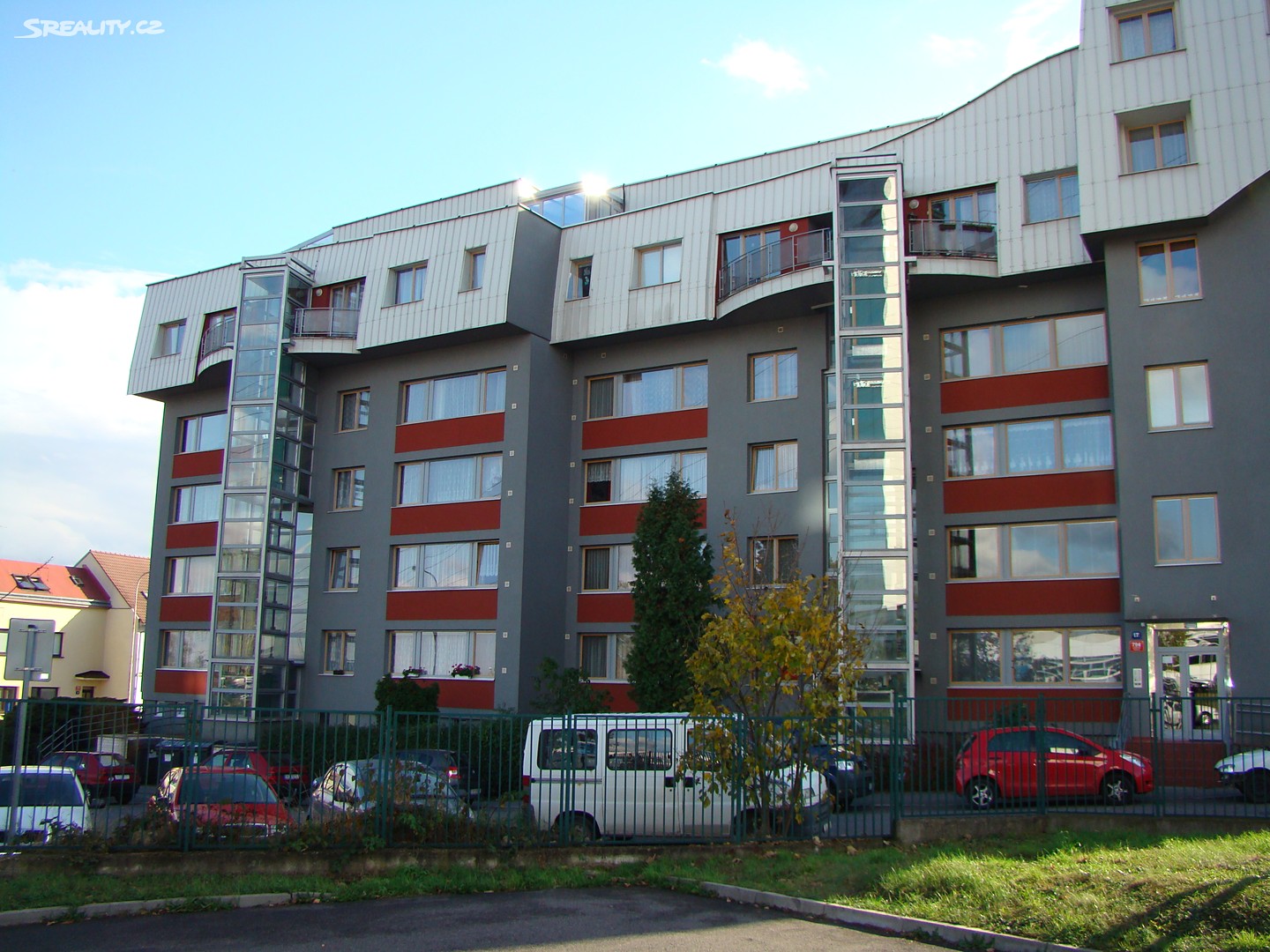 Prodej bytu 3+1 64 m², Lužná, Praha 6 - Vokovice