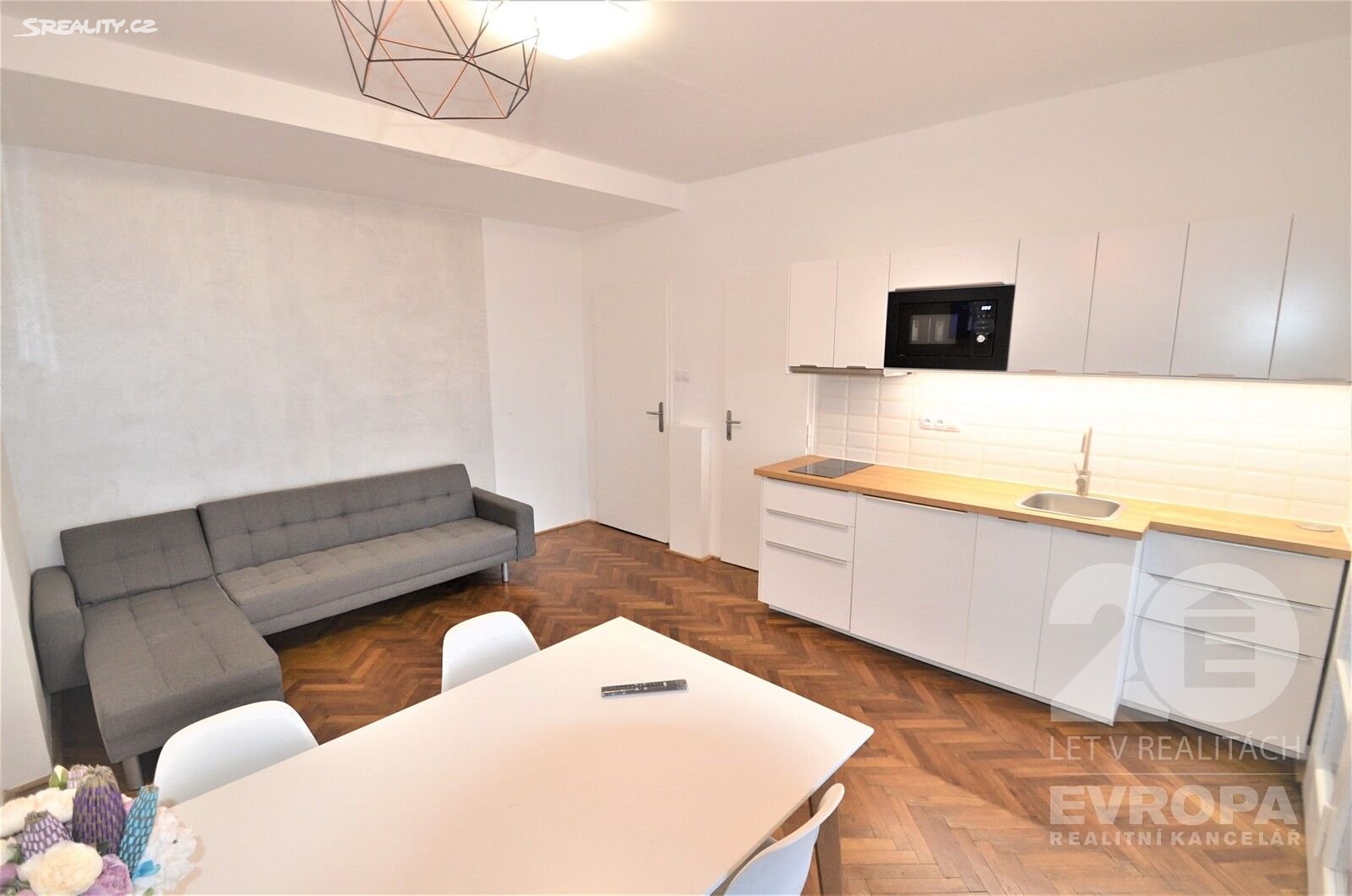 Prodej bytu 4+kk 49 m², Lannova, Praha 1 - Nové Město