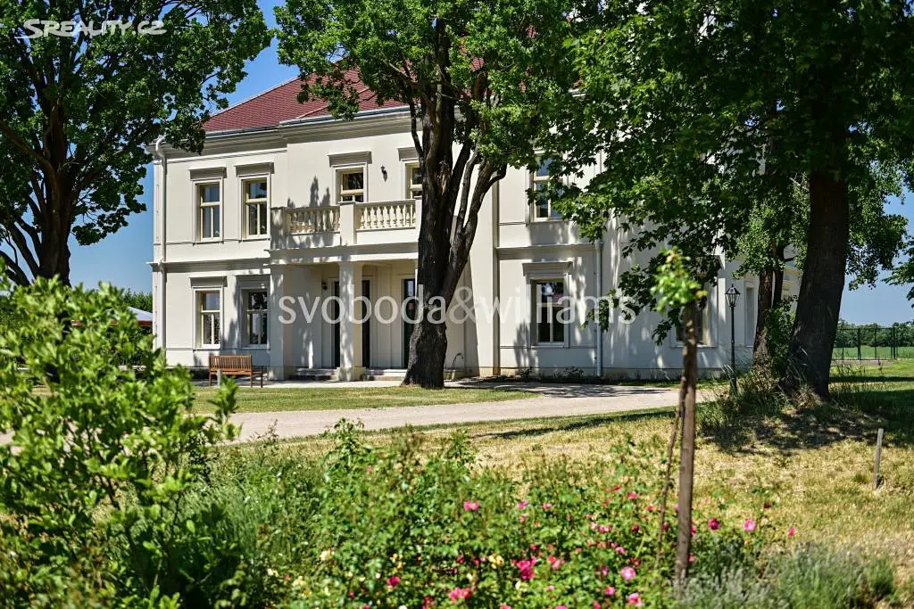 Prodej  rodinného domu 860 m², pozemek 3 653 m², Býkev - Jenišovice, okres Mělník