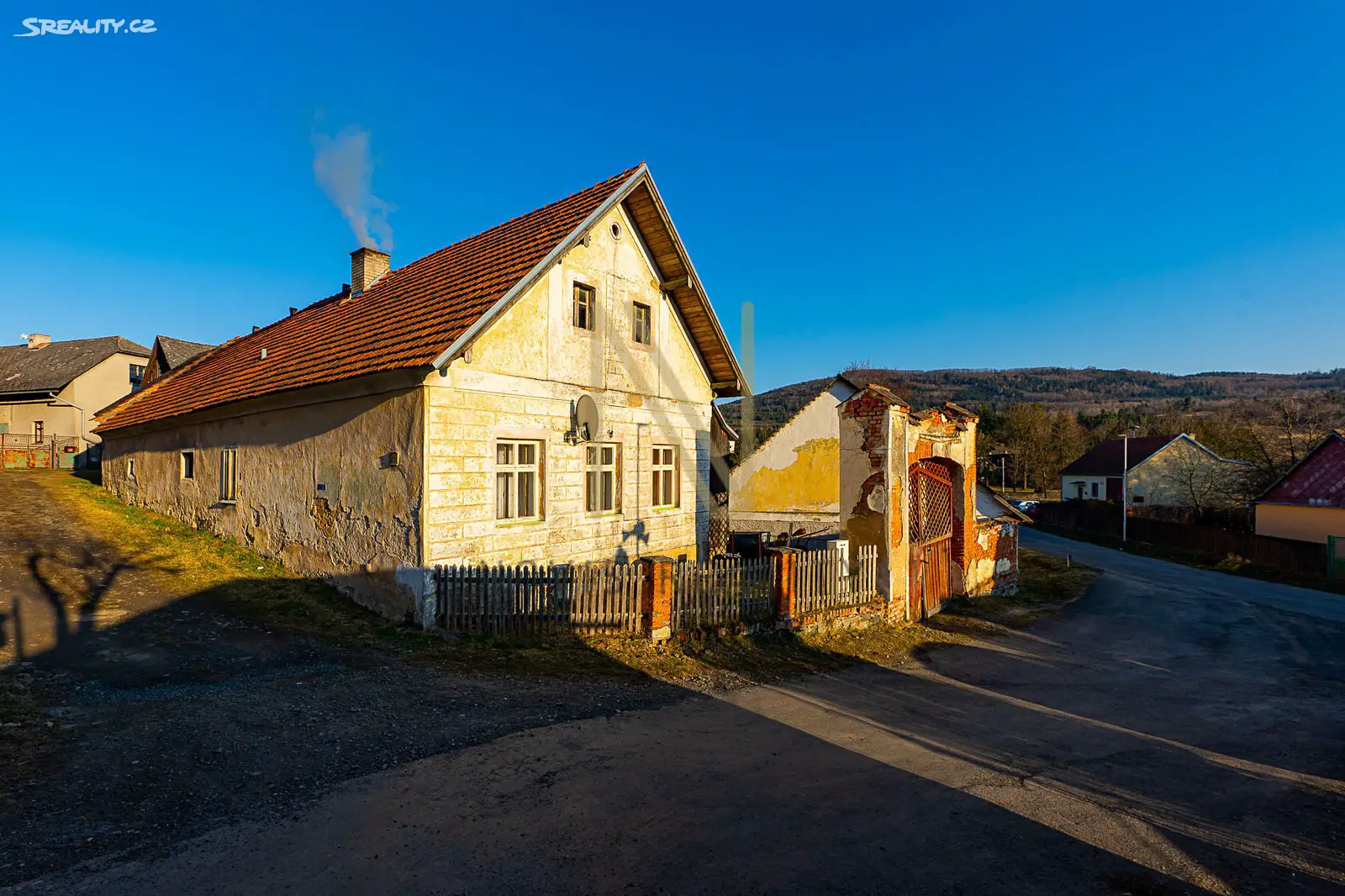 Prodej  rodinného domu 293 m², pozemek 1 752 m², Poleň, okres Klatovy