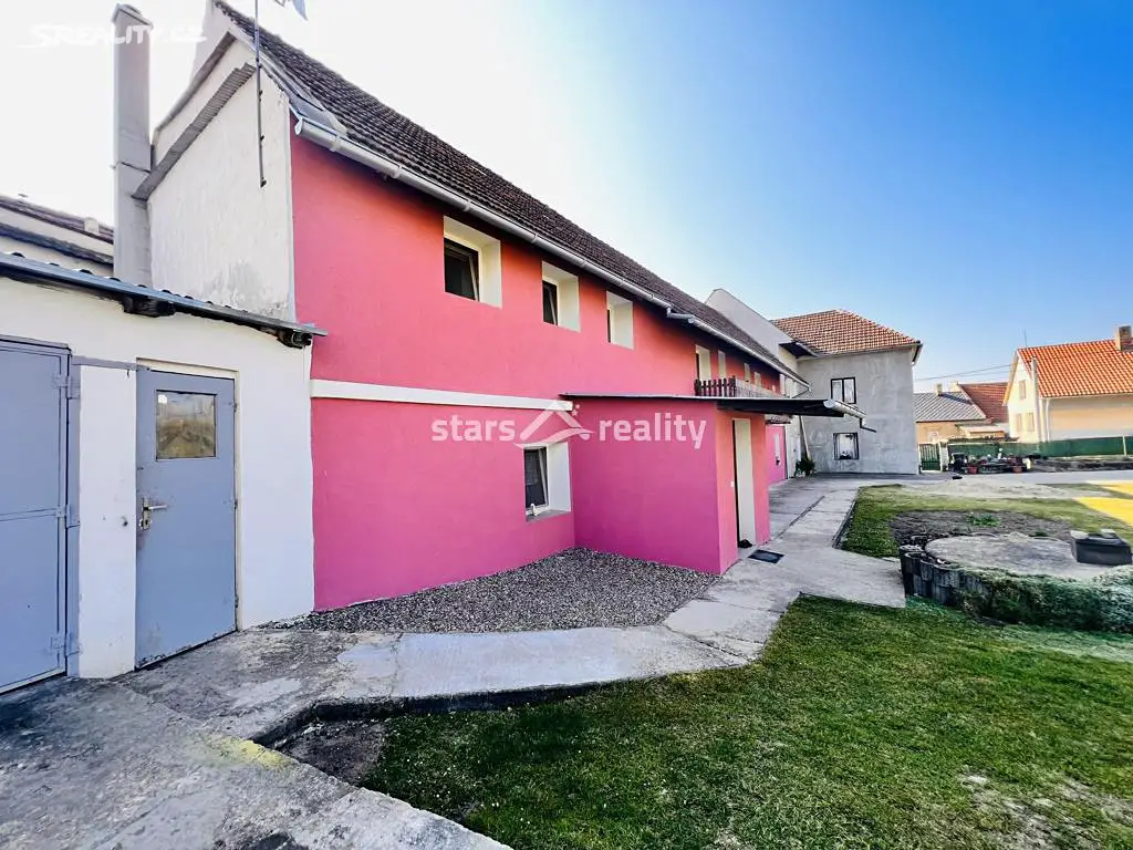 Prodej  rodinného domu 308 m², pozemek 1 772 m², Střemy - Jenichov, okres Mělník