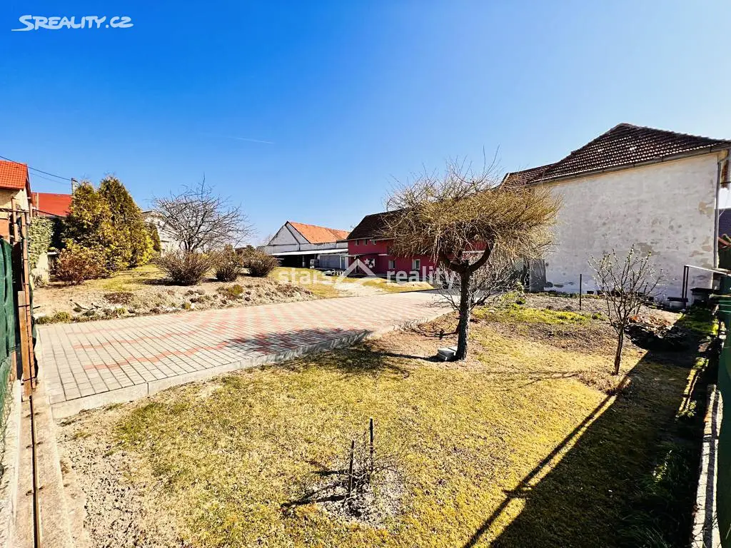 Prodej  rodinného domu 308 m², pozemek 1 772 m², Střemy - Jenichov, okres Mělník