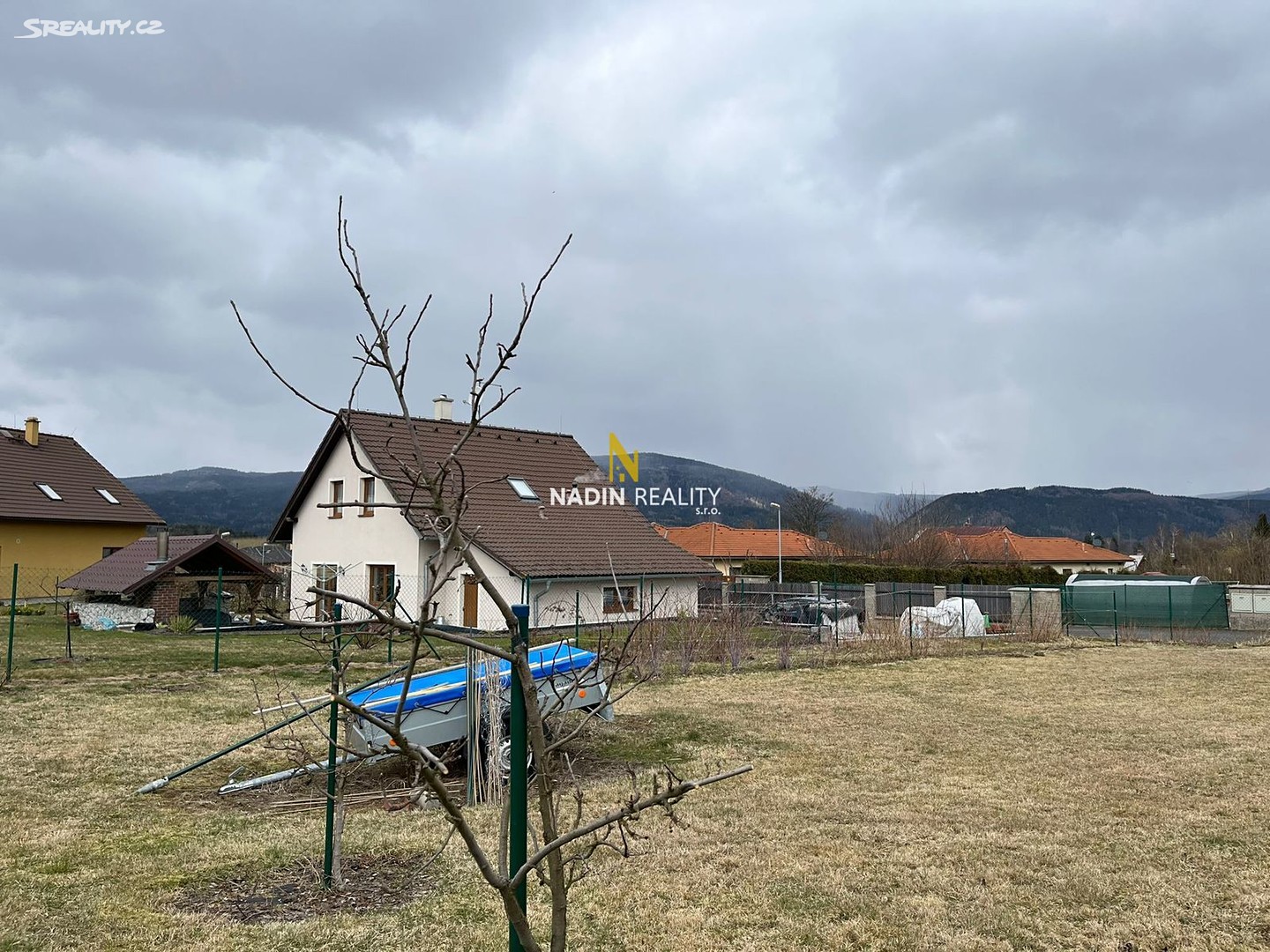 Prodej  stavebního pozemku 1 128 m², Hroznětín - Velký Rybník, okres Karlovy Vary