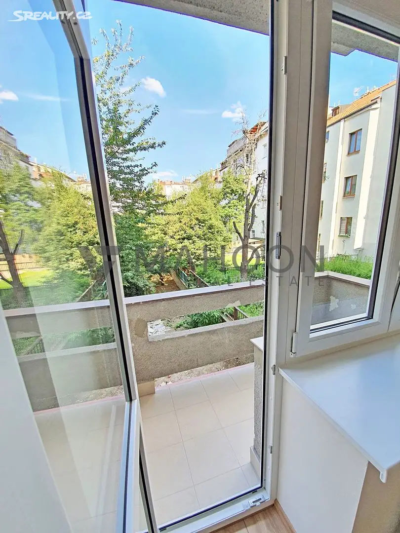 Pronájem bytu 1+1 30 m², U nových vil, Praha 10 - Strašnice