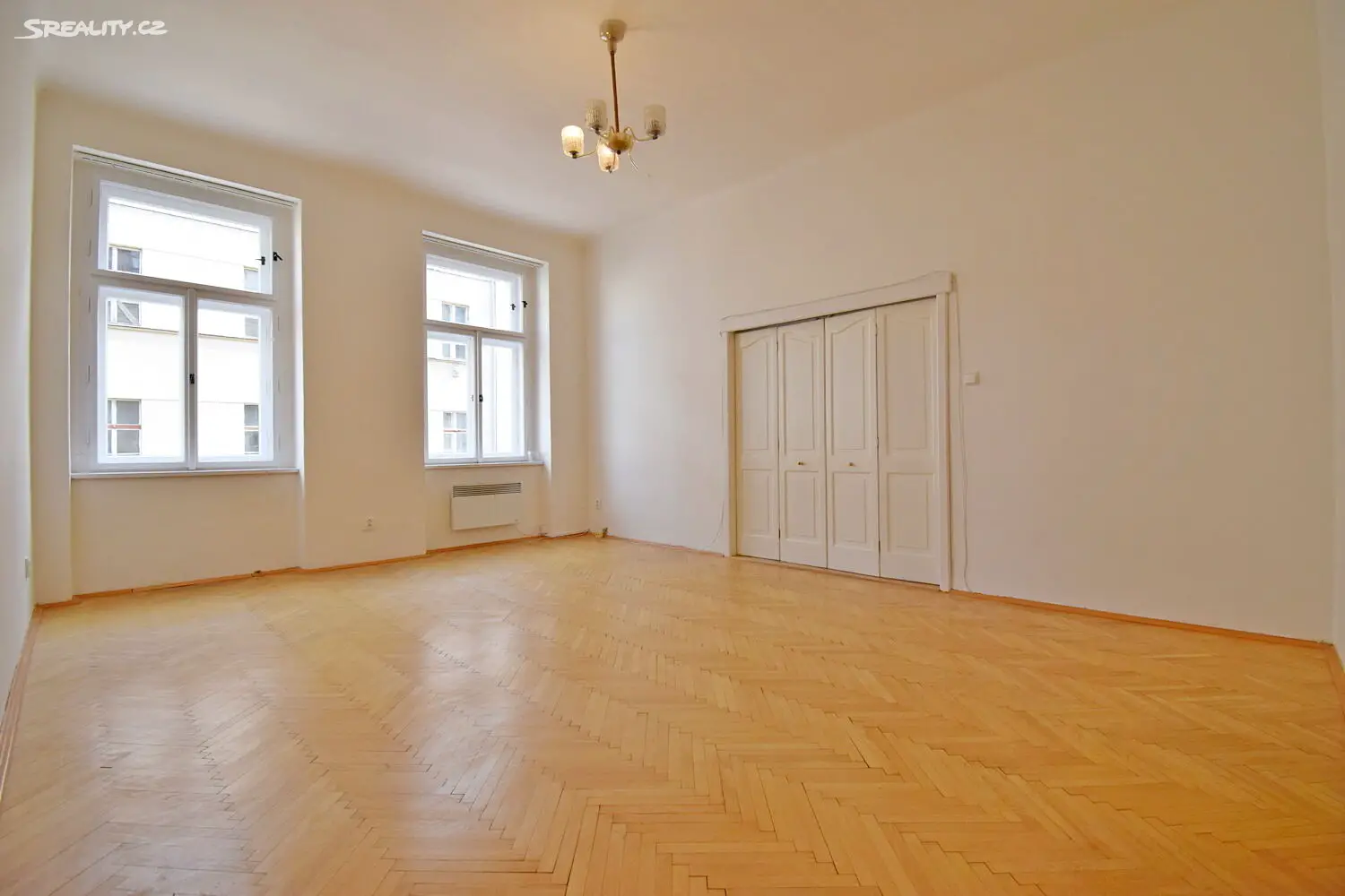Pronájem bytu 2+1 81 m², Římská, Praha 2 - Vinohrady