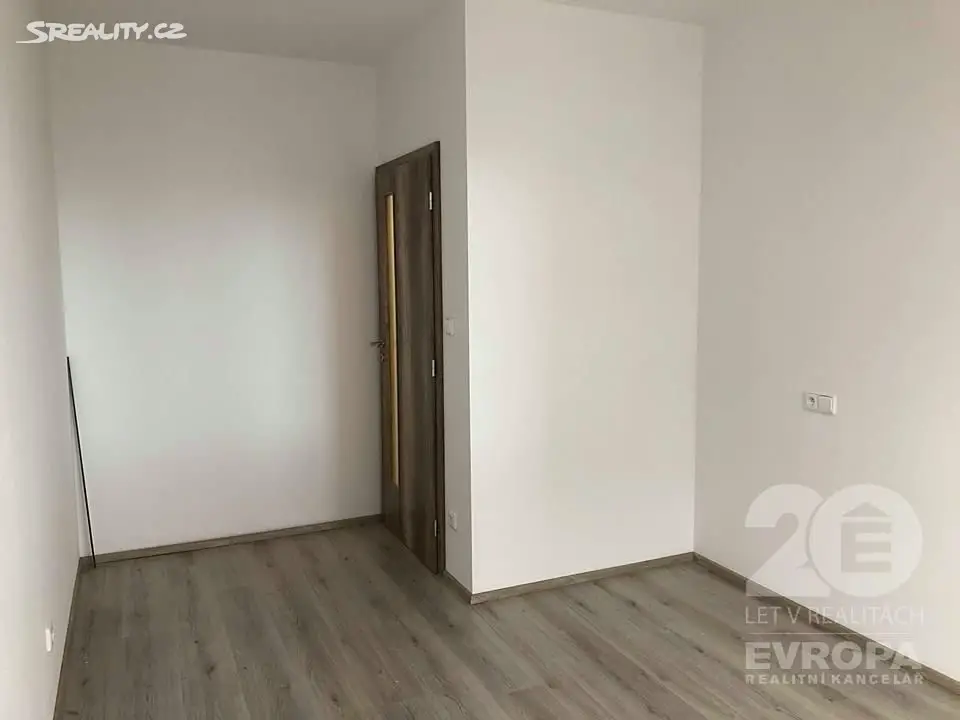 Pronájem bytu 2+kk 43 m², Vstupní, Plzeň - Černice