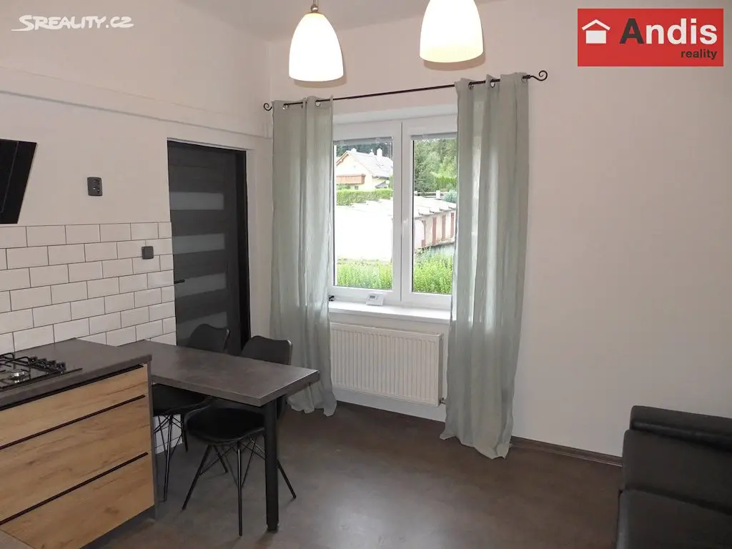 Pronájem bytu 2+kk 32 m², Velké Březno - Valtířov, okres Ústí nad Labem