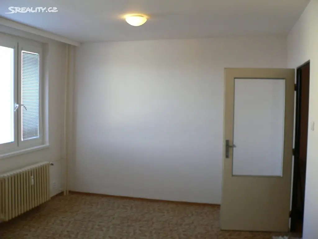 Pronájem bytu 1+kk 33 m², Španielova, Praha 6 - Řepy