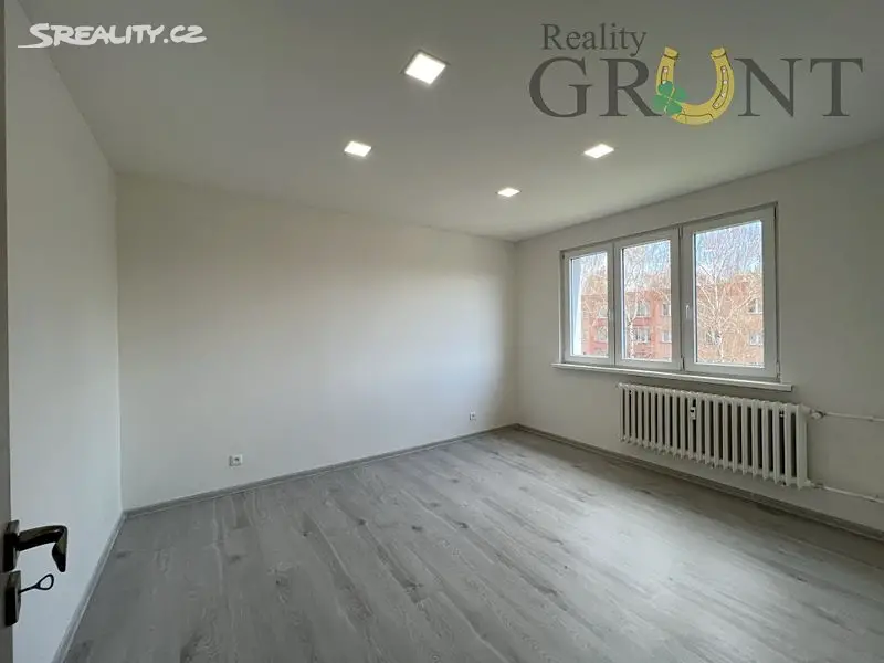 Pronájem bytu 2+1 54 m², Sovova, Karviná - Ráj