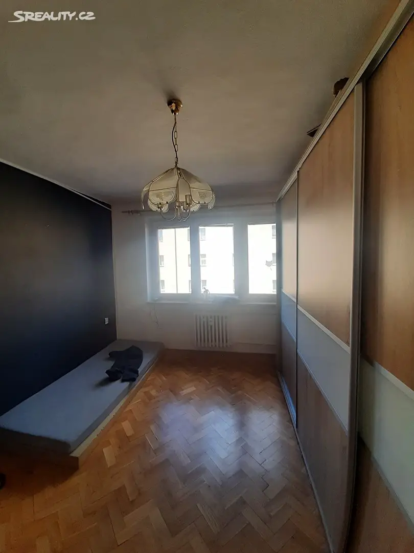 Prodej bytu 3+1 78 m², Ladova, Benešov