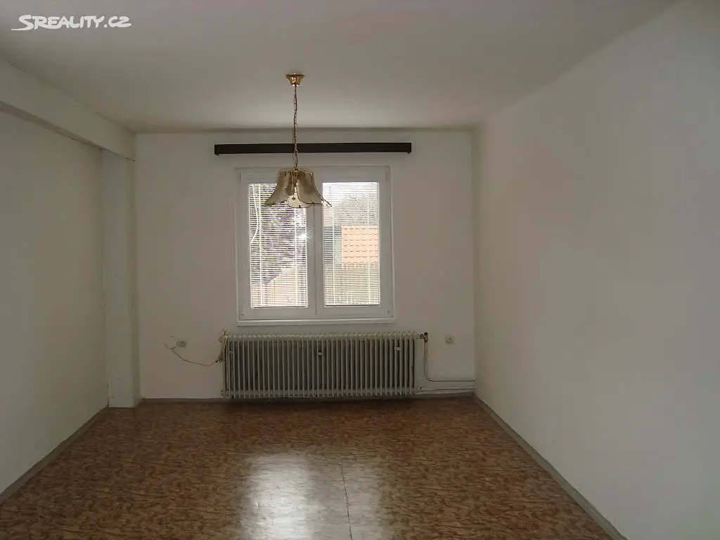 Prodej bytu 3+1 94 m², Býkev, okres Mělník