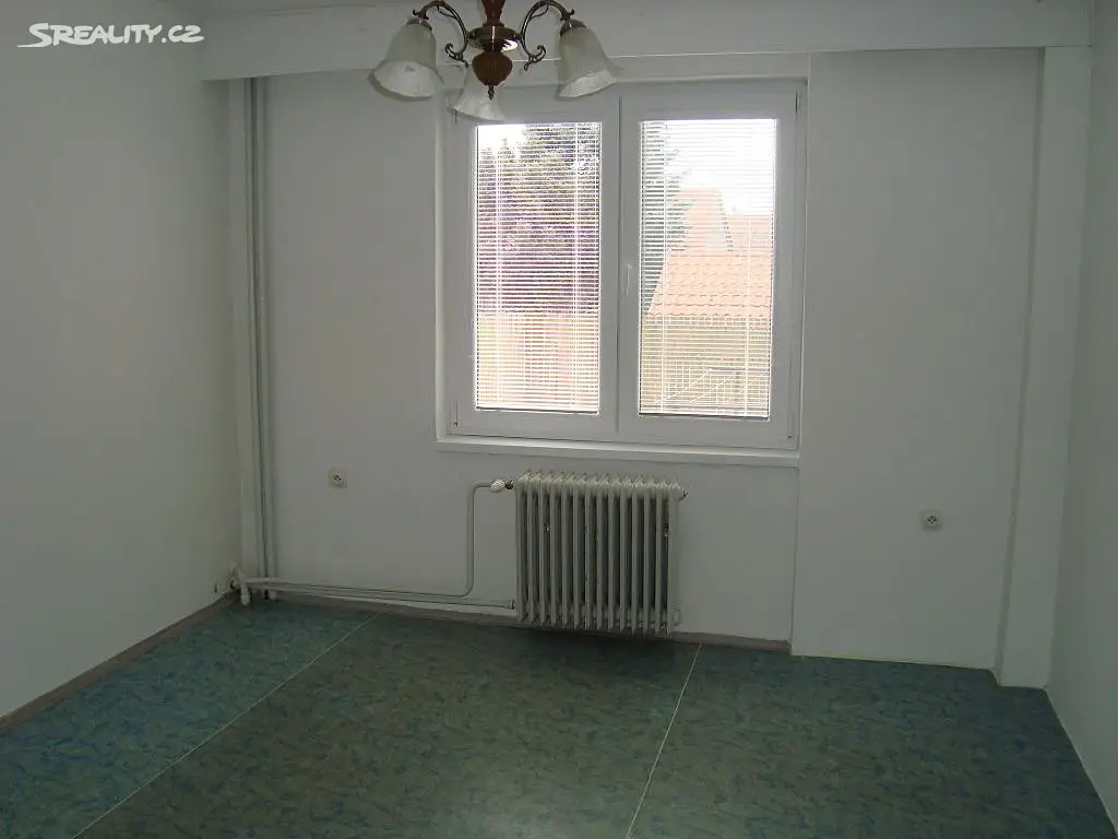 Prodej bytu 3+1 94 m², Býkev, okres Mělník