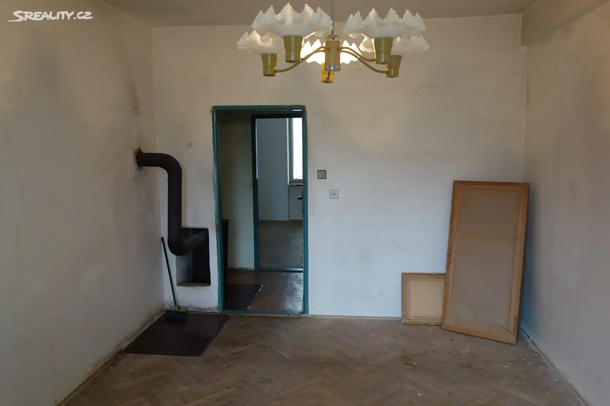 Prodej bytu 3+1 70 m², Pomezí nad Ohří - Hraničná, okres Cheb