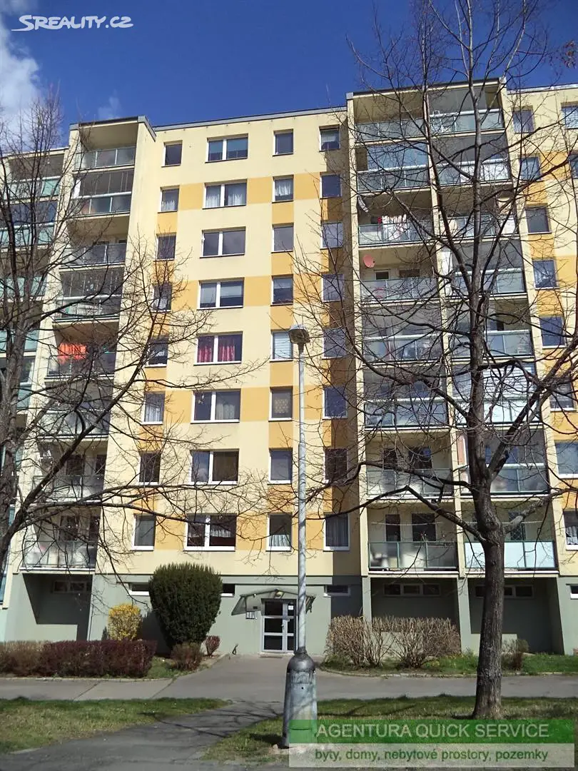 Pronájem bytu 1+1 30 m², Brechtova, Praha 4 - Háje