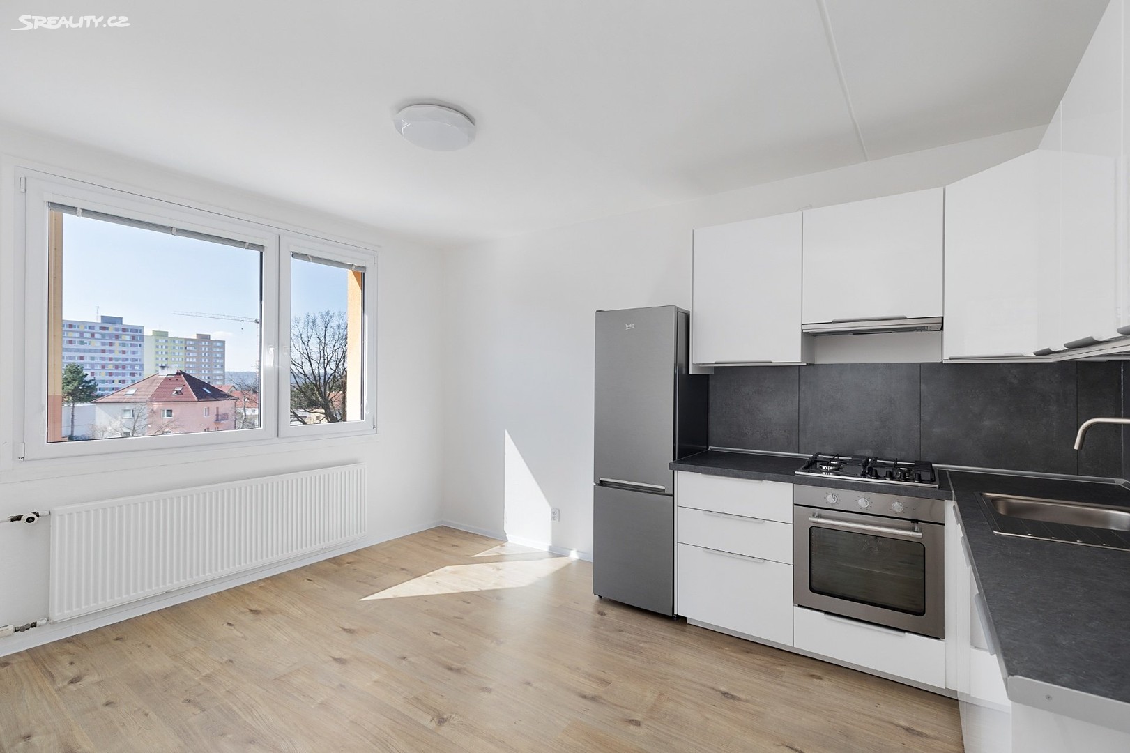 Pronájem bytu 1+1 40 m², Cholupická, Praha 4 - Kamýk