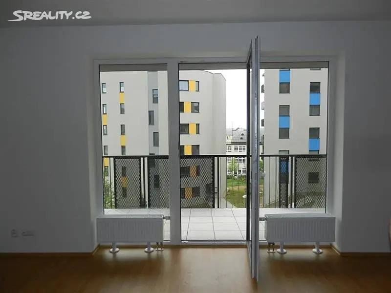 Pronájem bytu 1+kk 29 m², Horníkova, Brno - Líšeň