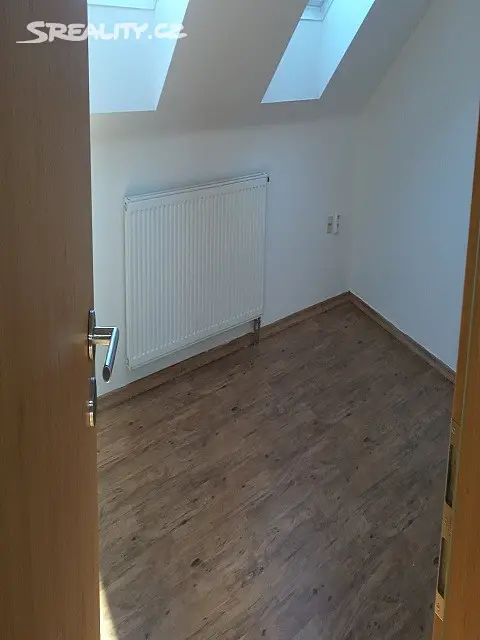 Pronájem bytu 2+kk 70 m², Štefánikova, Hodonín