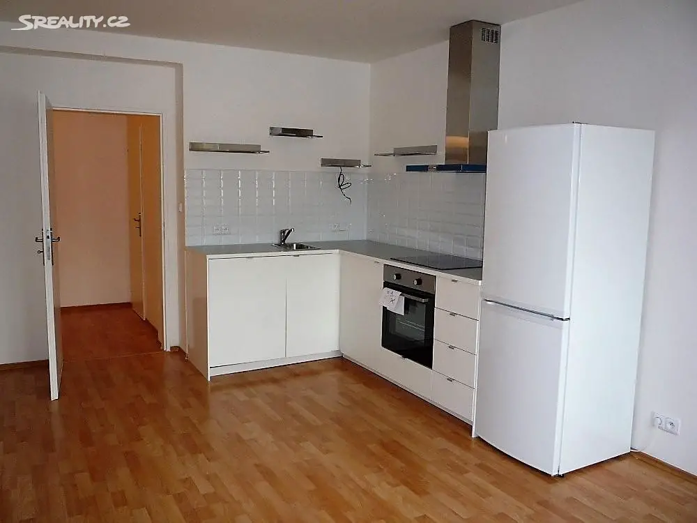 Pronájem bytu 2+kk 45 m², Krátká, Praha 10 - Strašnice