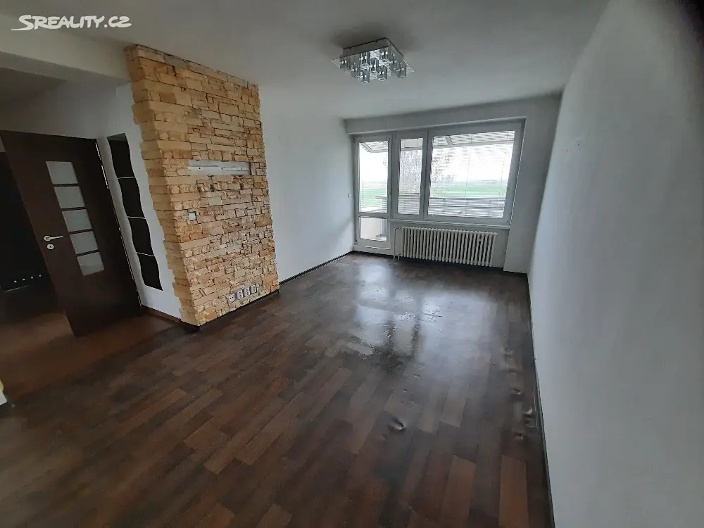 Pronájem bytu 3+1 80 m², Brňany, okres Litoměřice