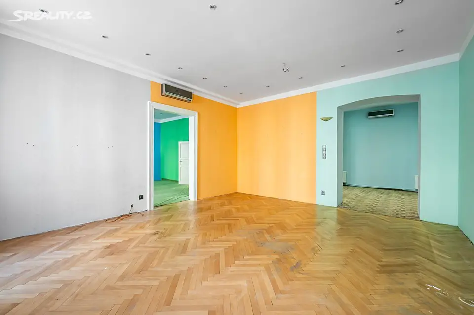 Pronájem bytu 4+1 114 m², Hálkova, Praha 2 - Nové Město