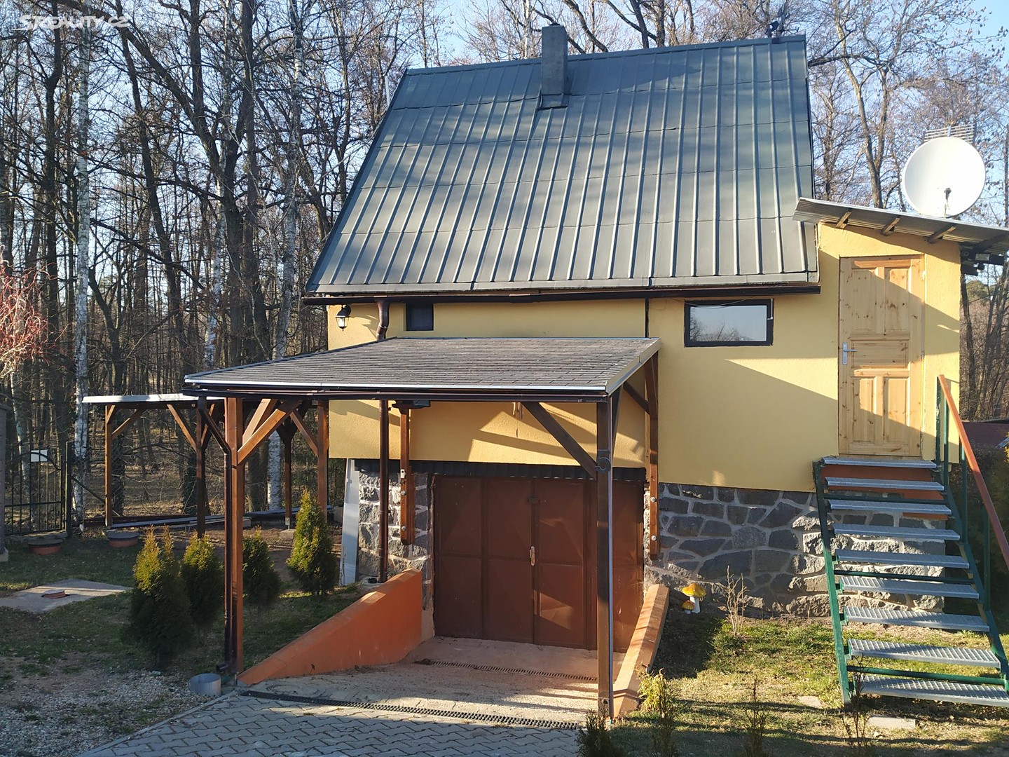 Prodej  chaty 50 m², pozemek 418 m², Choltice - Ledec, okres Pardubice