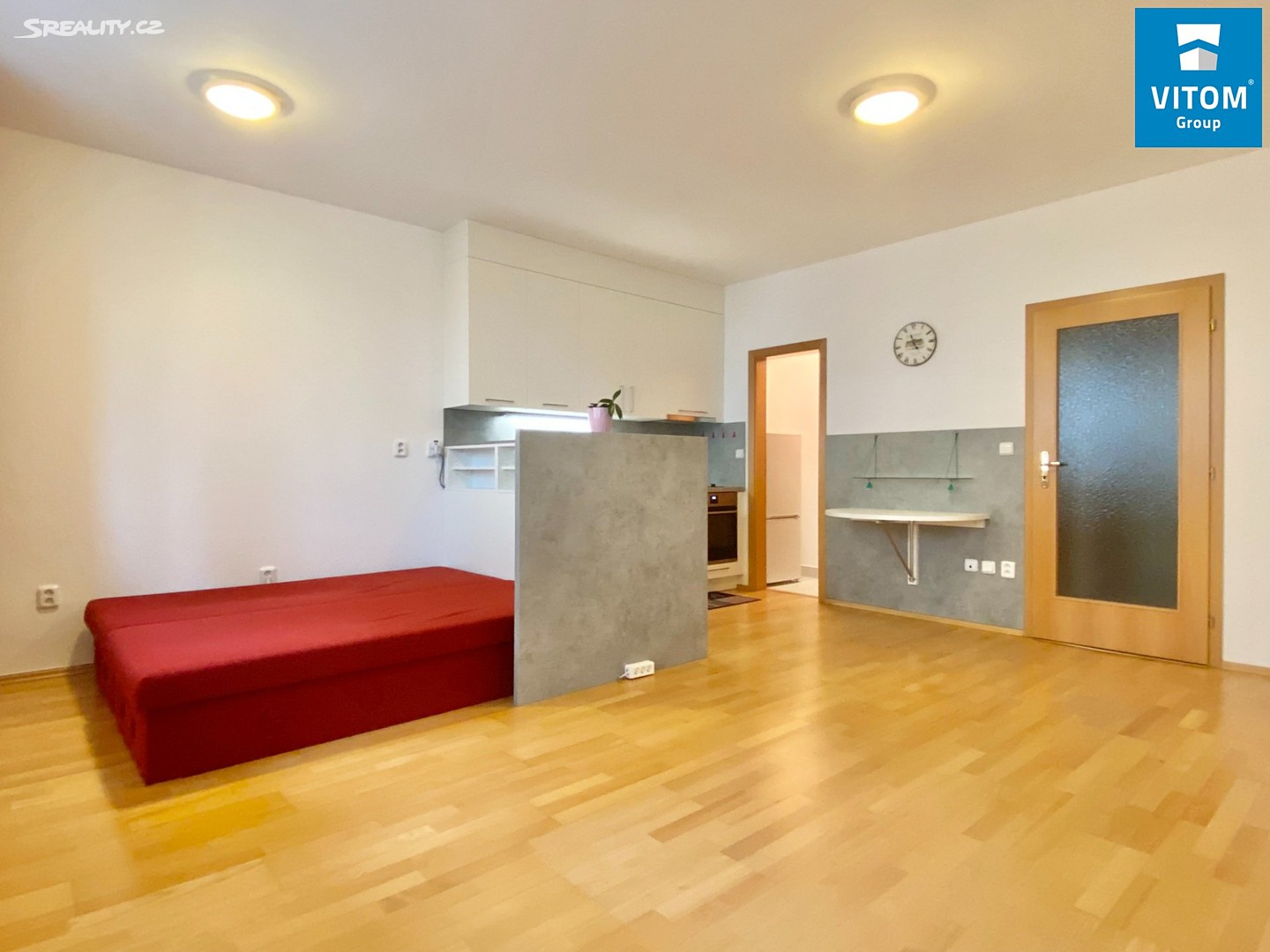 Pronájem bytu 1+kk 37 m², V Zeleném údolí, Praha 4 - Kunratice