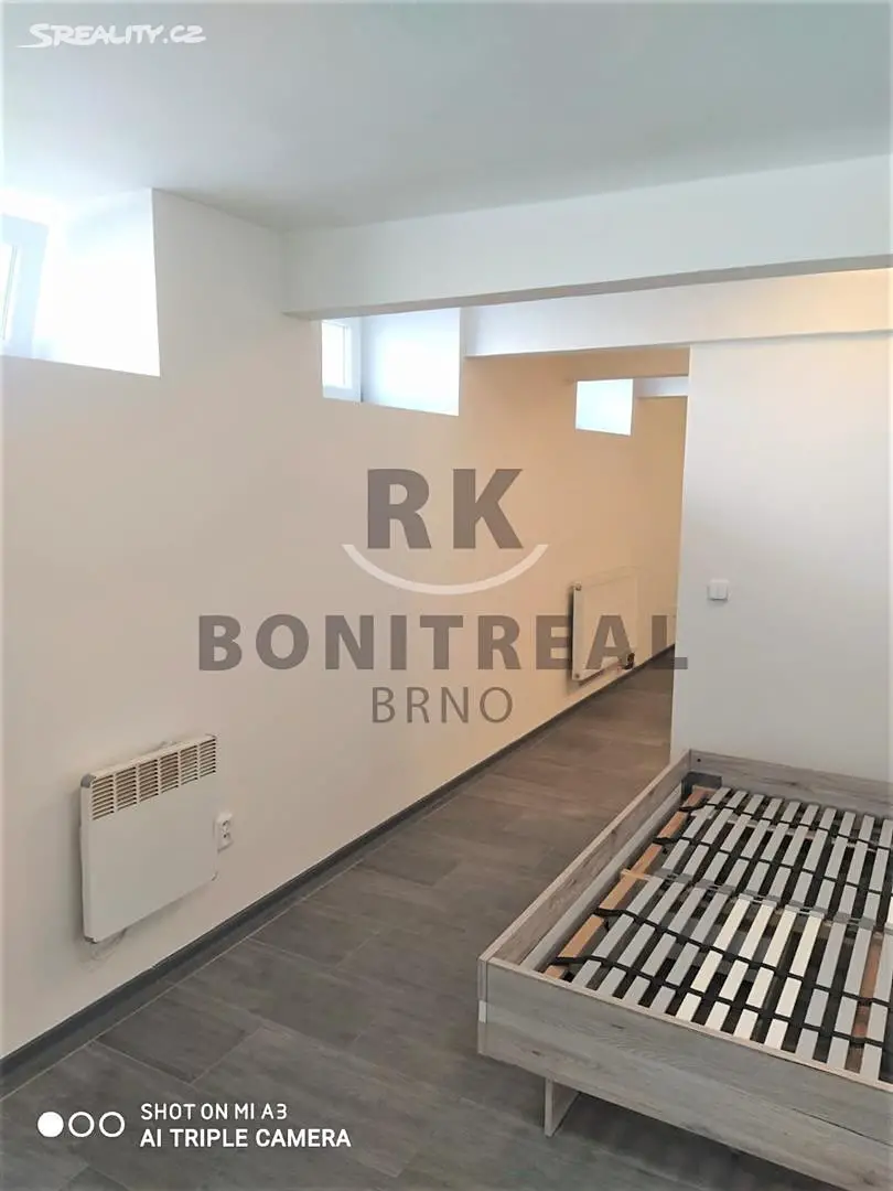 Pronájem bytu 2+kk 46 m², Olomoucká, Brno - Černovice