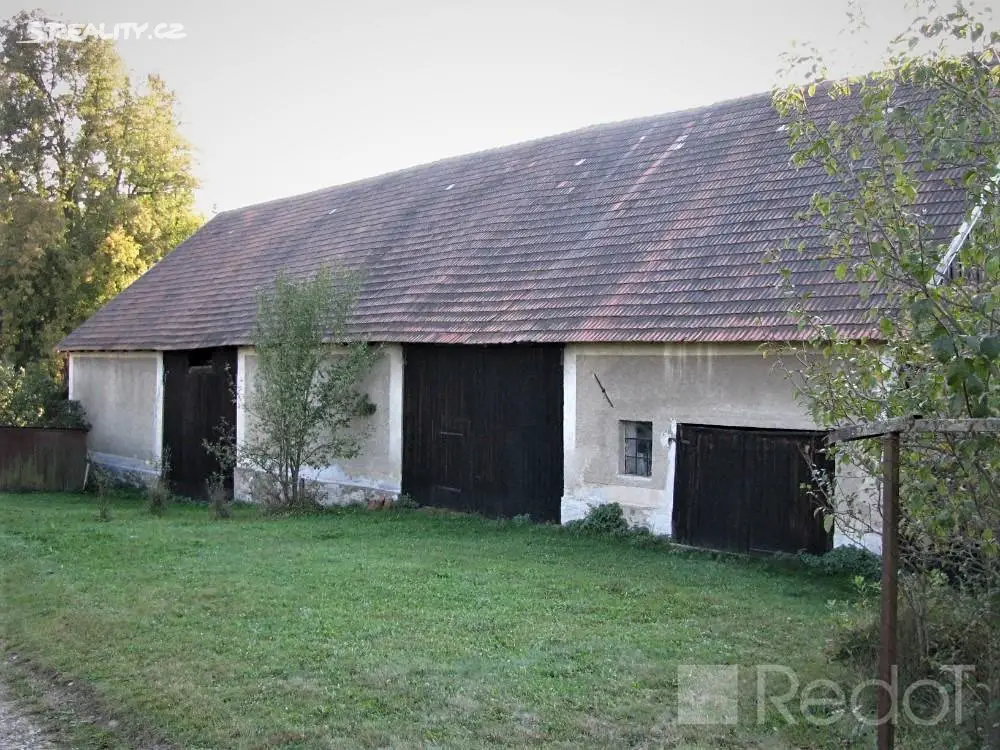 Prodej  chalupy 1 000 m², pozemek 25 503 m², Slapsko, okres Tábor