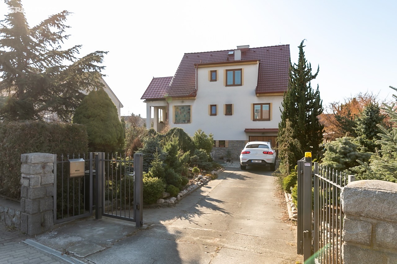 Prodej  rodinného domu 227 m², pozemek 795 m², Dasný, okres České Budějovice