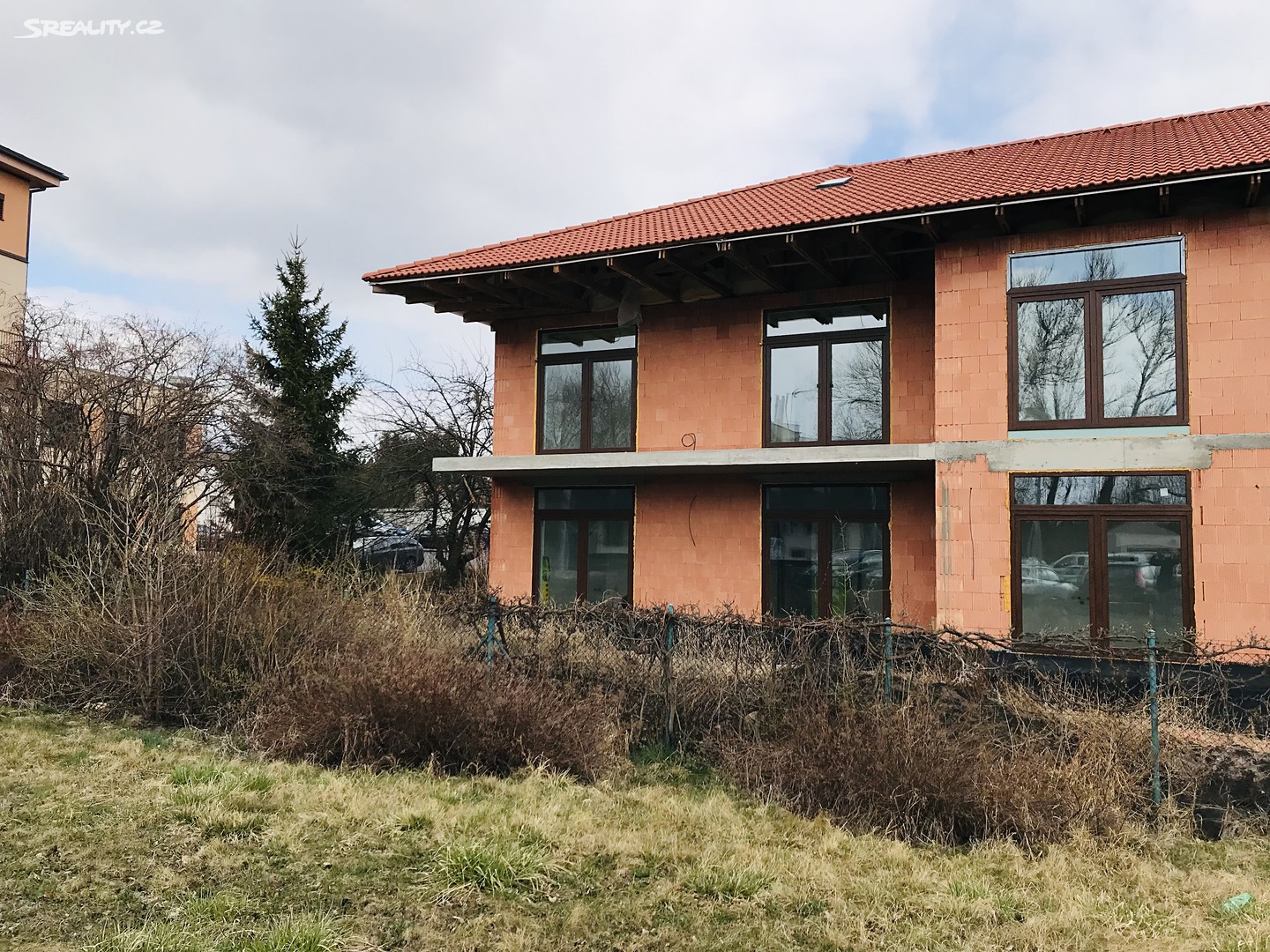 Prodej  rodinného domu 475 m², pozemek 1 500 m², Rudná, okres Praha-západ